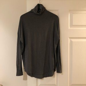 Vince Turtleneck ✨